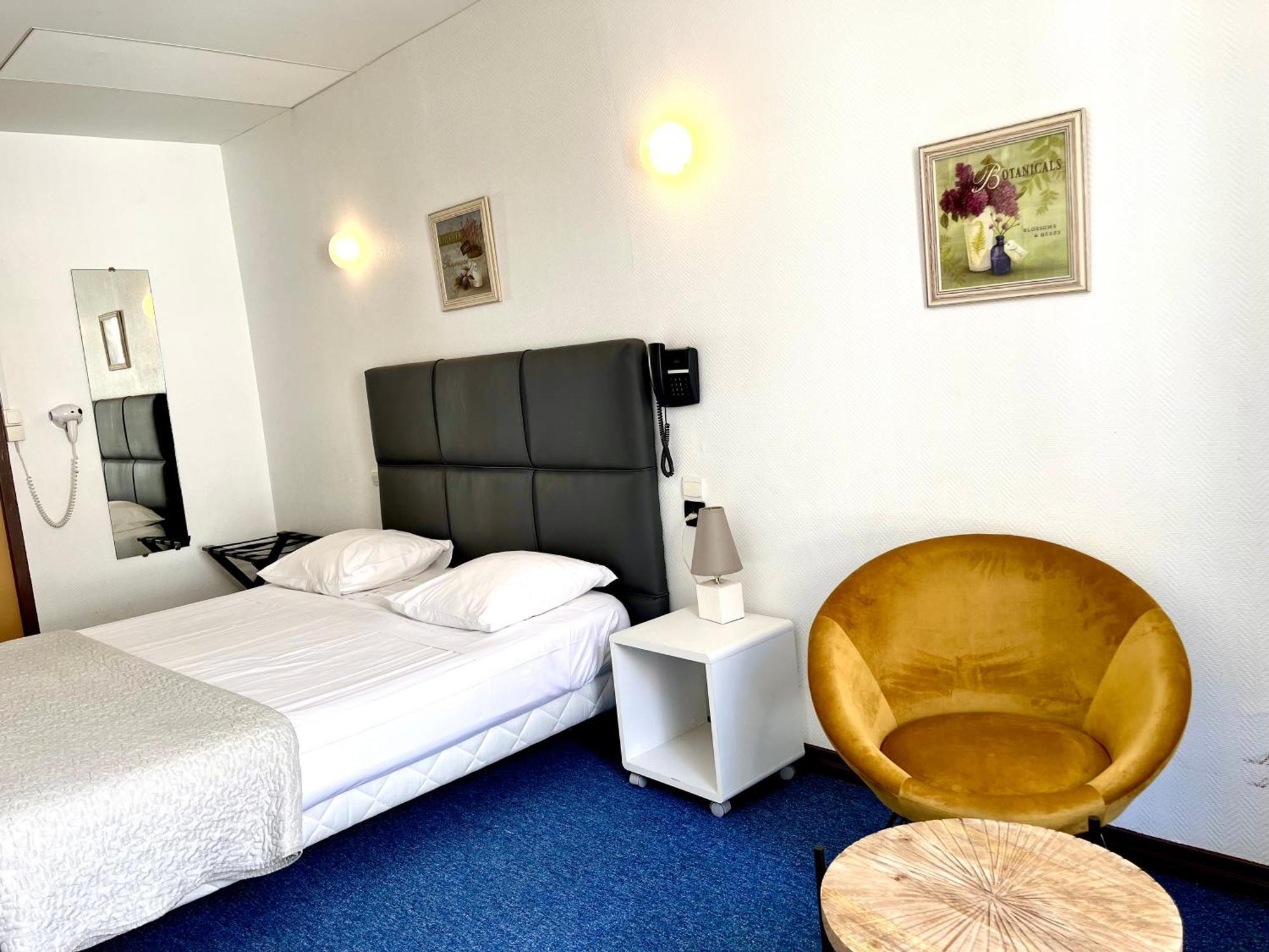 Hotel Le National Sète Esterno foto